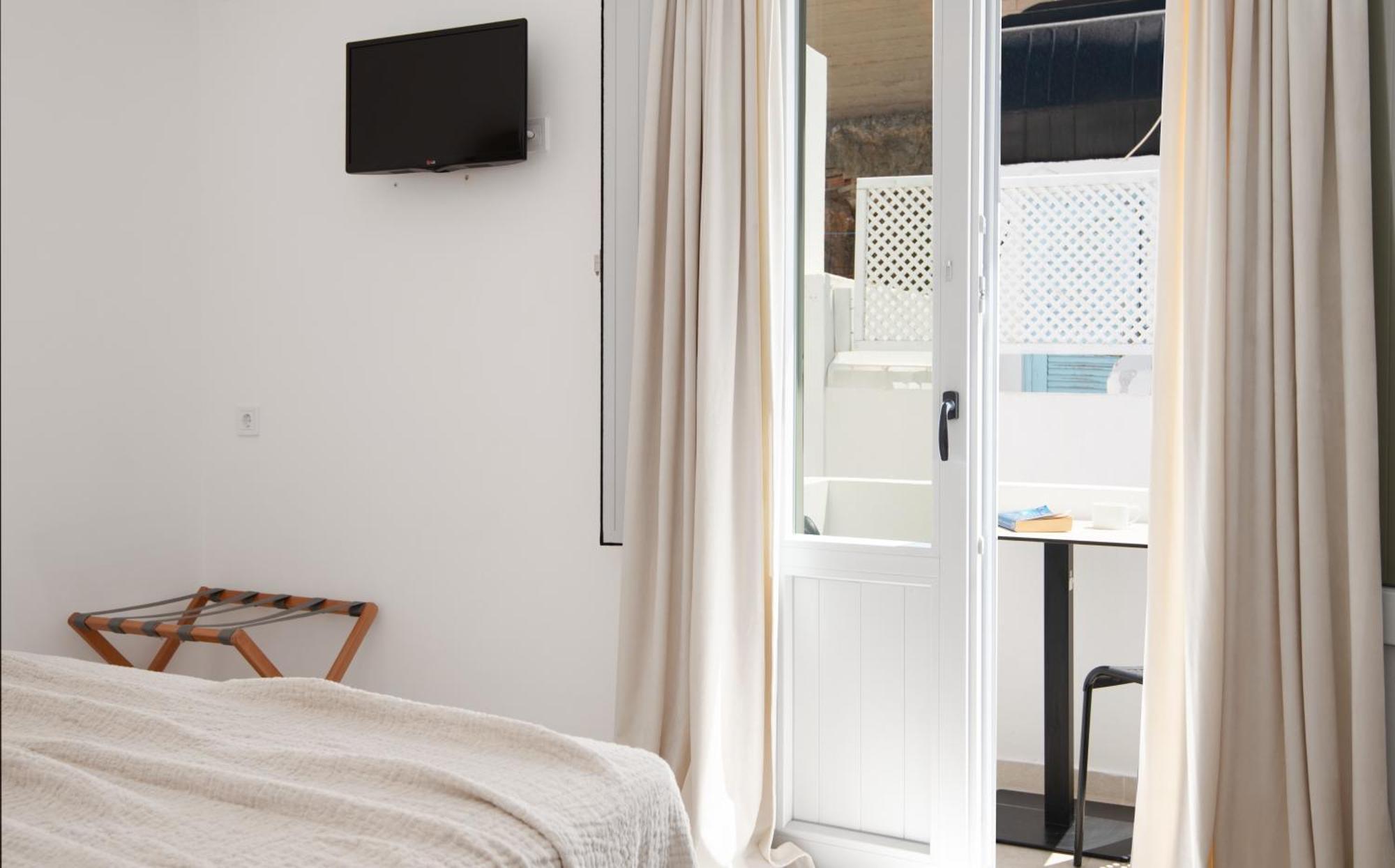 Porte Accommodation Kamares  Exterior foto