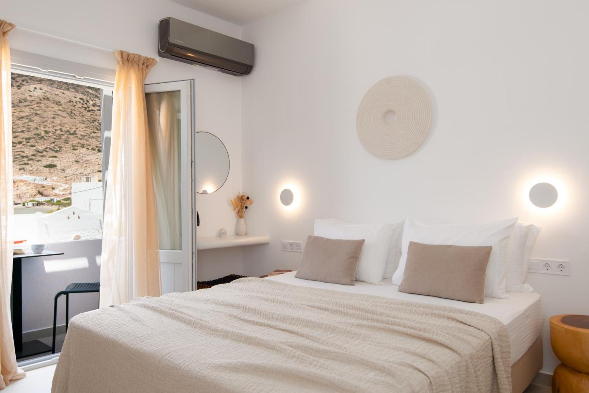 Porte Accommodation Kamares  Exterior foto